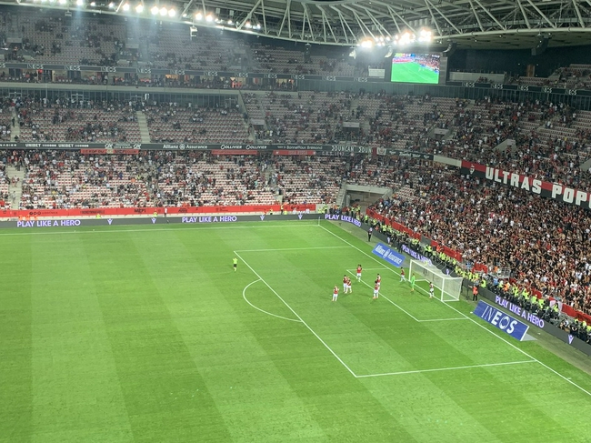  马赛防守端漏洞频现主场惨败给布雷斯特敲警钟